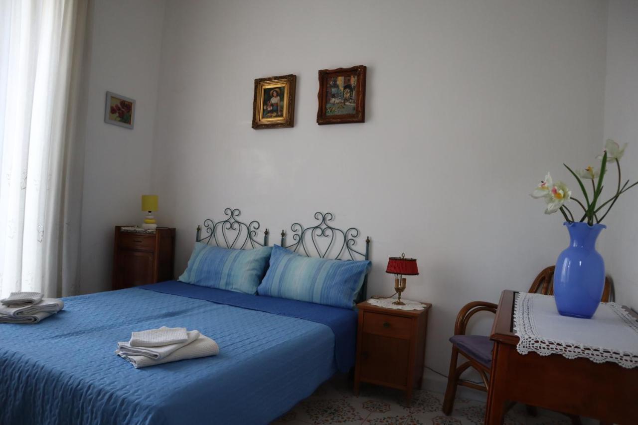 Storia Di Sofia Apartment Наполи Екстериор снимка