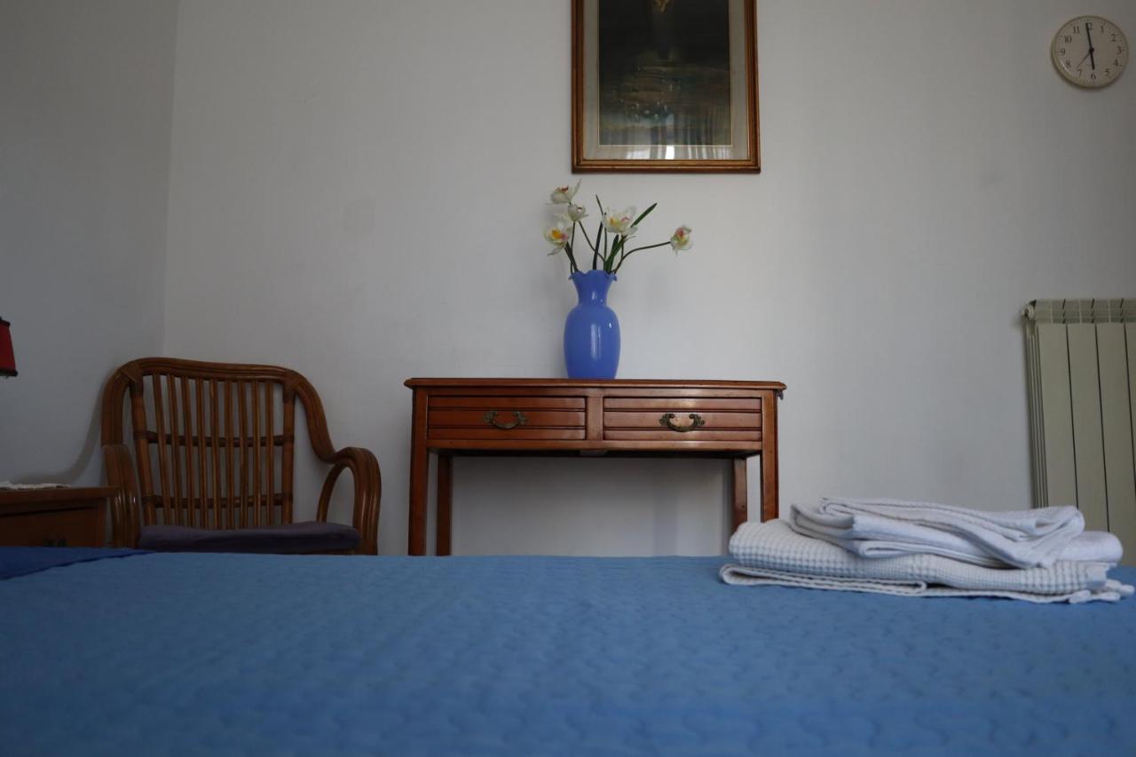 Storia Di Sofia Apartment Наполи Екстериор снимка